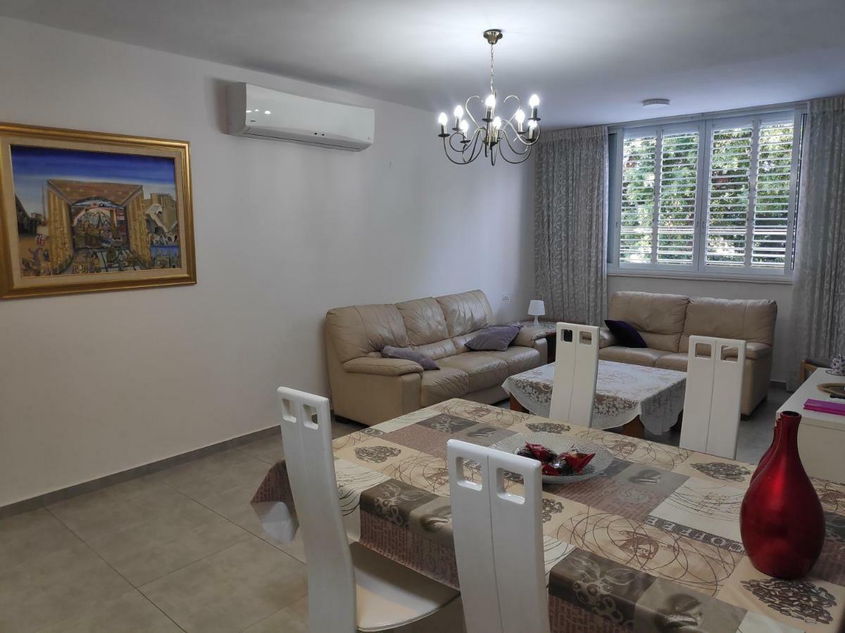 Herzliya Center Apartments Esterno foto