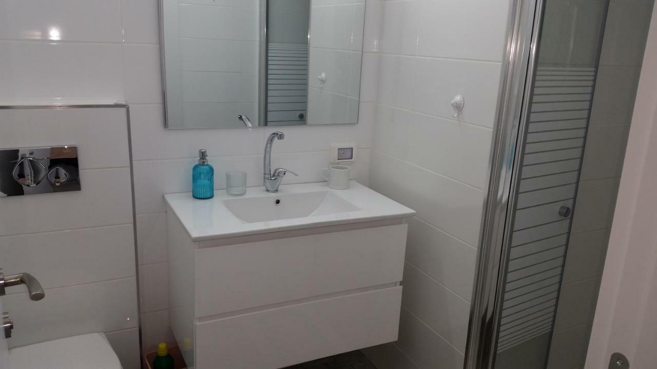 Herzliya Center Apartments Esterno foto